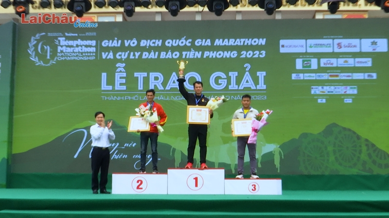 Giải Tiền Phong Marathon lần thứ 64 tại thành phố Lai Châu