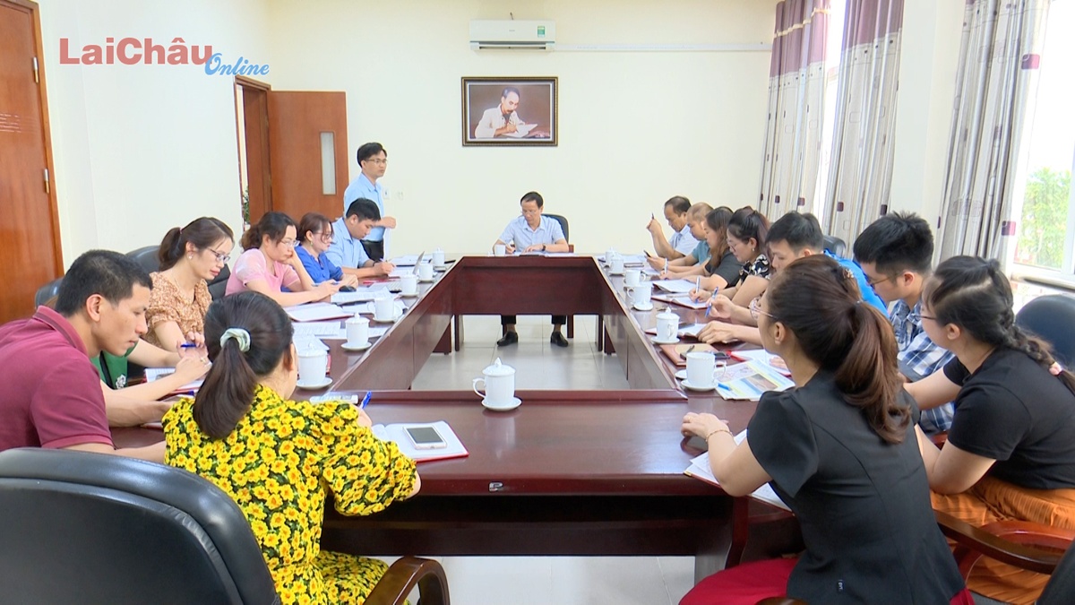 Tổ kiểm tra của Ủy ban Kiểm tra Đảng ủy Khối Các cơ quan và Doanh nghiệp tỉnh làm việc với Chi bộ Báo Lai Châu