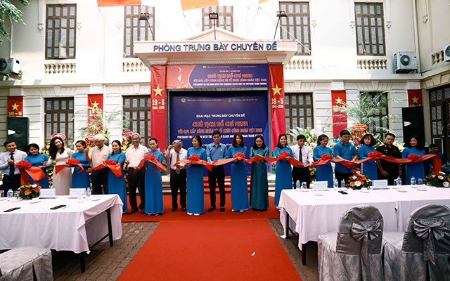Trưng bày, triển lãm kỷ niệm 130 năm Ngày sinh Chủ tịch Hồ Chí Minh