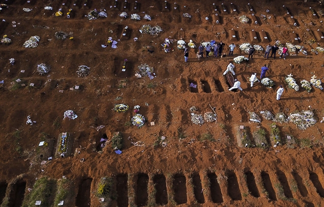  Cho đến ngày 24/5, Brazil đã ghi nhận 21.934 ca tử vong vì COVID-19 (Ảnh: Reuters)