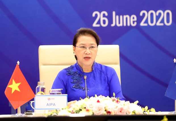 Chủ tịch Quốc hội Nguyễn Thị Kim Ngân, Chủ tịch AIPA-41 phát biểu tại cuộc Đối thoại giữa các Nhà lãnh đạo ASEAN và AIPA dưới hình thức trực tuyến, trong khuôn khổ Hội nghị Cấp cao ASEAN 36, tại Hà Nội, chiều 26/6/2020.