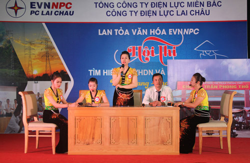 Nữ cán bộ, CNVC - NLĐ của Công ty Điện lực Lai Châu luôn khằng định vị trí, vai trò trong công việc và các hội thị, hội diễn. 