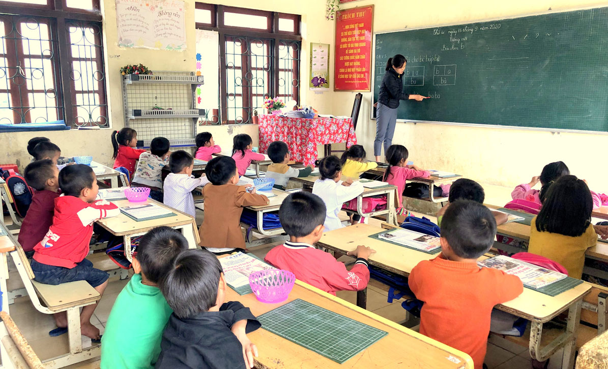 “Mỗi thầy cô giáo là một tấm gương đạo đức, tự học và sáng tạo”
