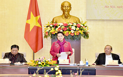 Chủ tịch Quốc hội Nguyễn Thị Kim Ngân phát biểu khai mạc phiên họp. Ảnh: LÂM HIỂN