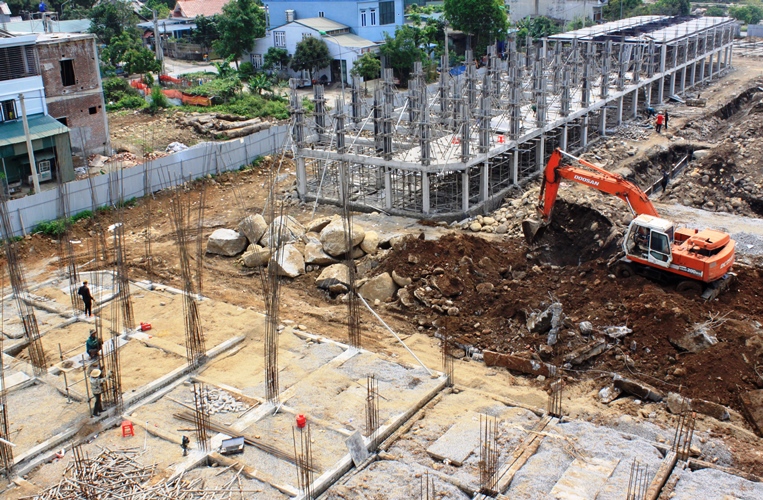 Dự án Chợ thị trấn Tân Uyên đang được đơn vị thi công đẩy nhanh tiến độ xây dựng. 