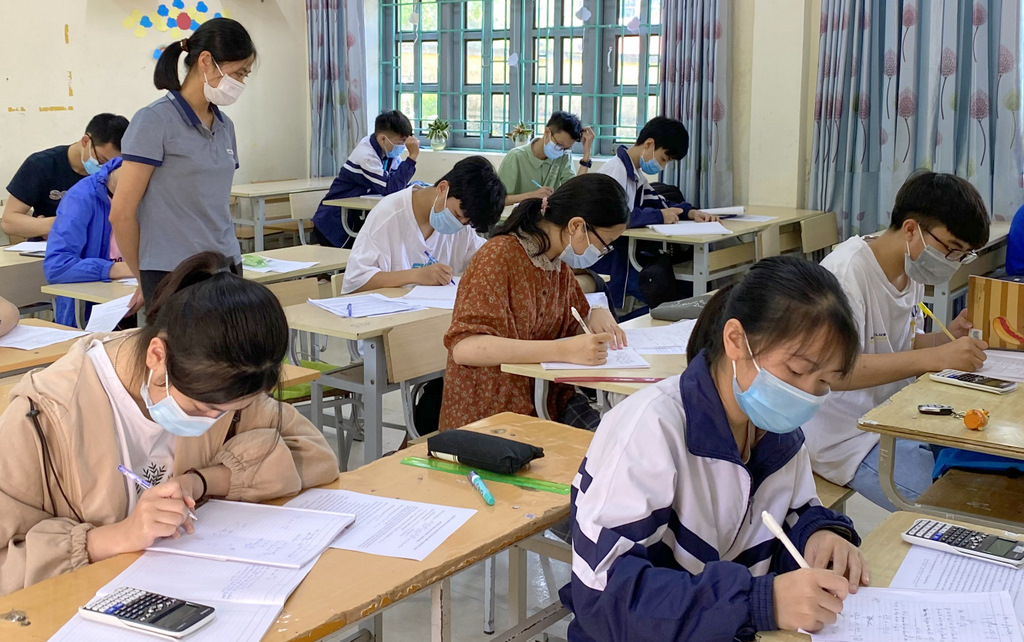 Giờ ôn tập môn toán của học sinh khối 9 Trường THCS Đoàn Kết (thành phố Lai Châu).