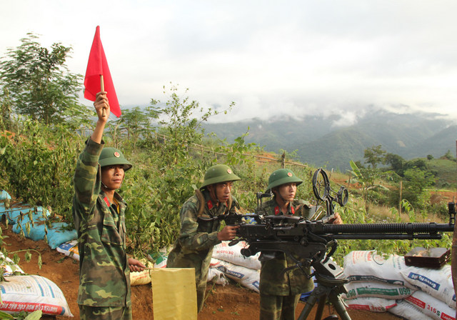 Lực lượng vũ trang huyện Mường Tè diễn tập khu vực phòng thủ cấp huyện.                                                              Ảnh tư liệu