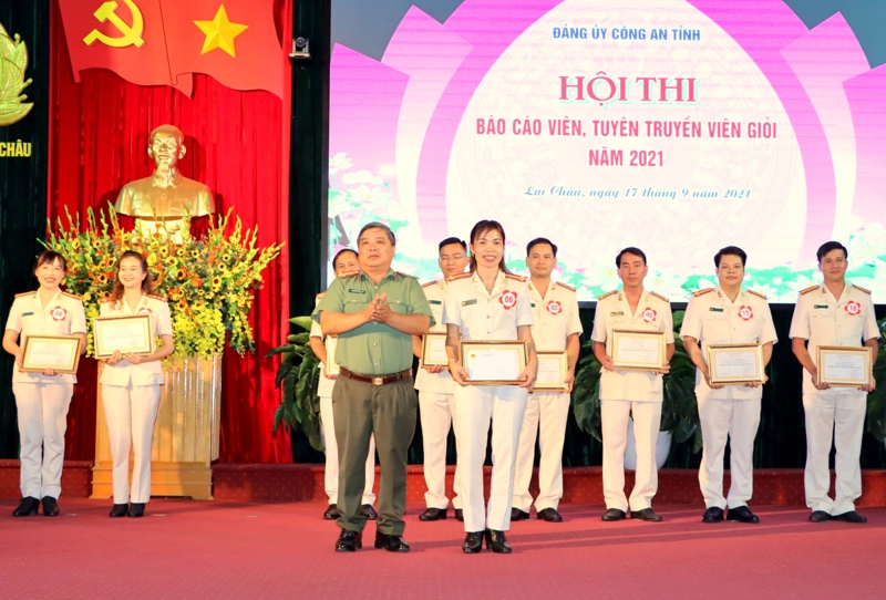 Hội thi báo cáo viên, tuyên truyền viên giỏi năm 2021