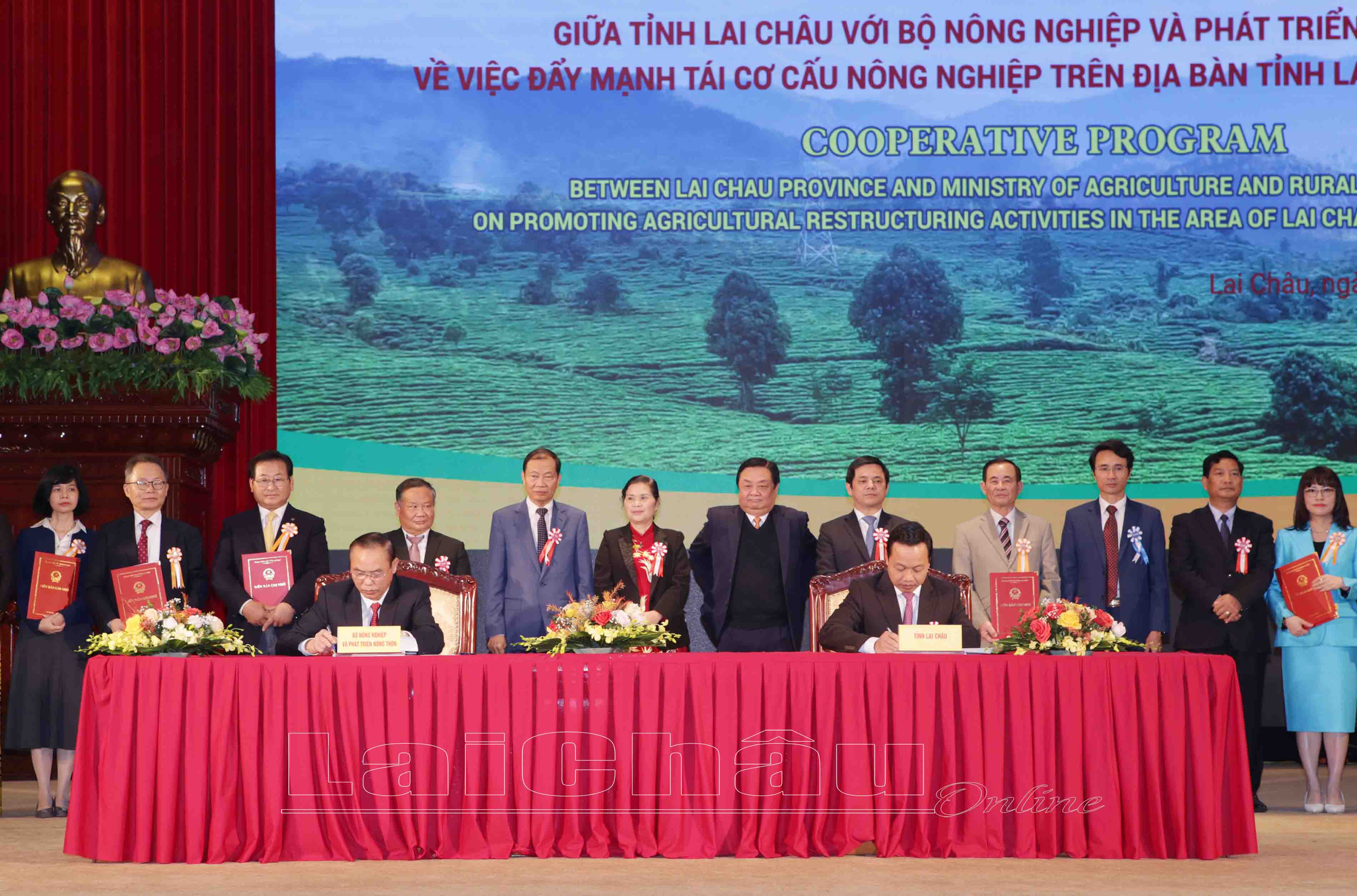 Lễ ký biên bản ghi nhớ hợp tác giai đoạn 2021 – 2026 giữa UBND tỉnh Lai Châu và Bộ Nông nghiệp và Phát triển Nông thôn