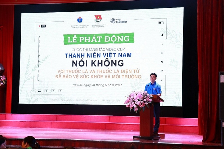Ông Trần Văn Đông, Phó Chánh văn phòng Trung ương Đoàn TNCS Hồ Chí Minh thông tin về cuộc thi. (Ảnh: DC) 