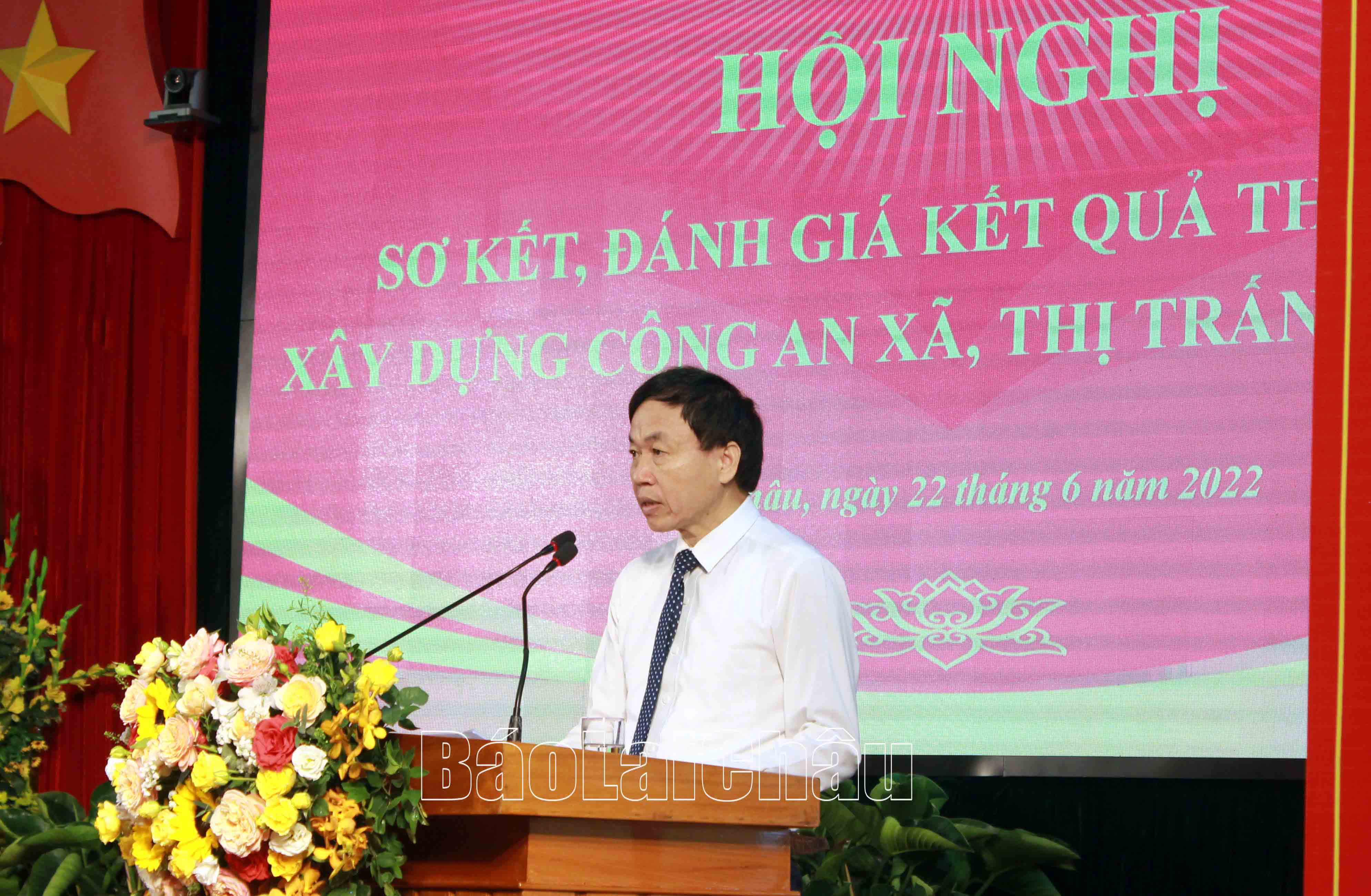 Đồng chí Lê Văn Lương - Phó Bí thư Thường trực Tỉnh ủy phát biểu chỉ đạo Hội nghị.