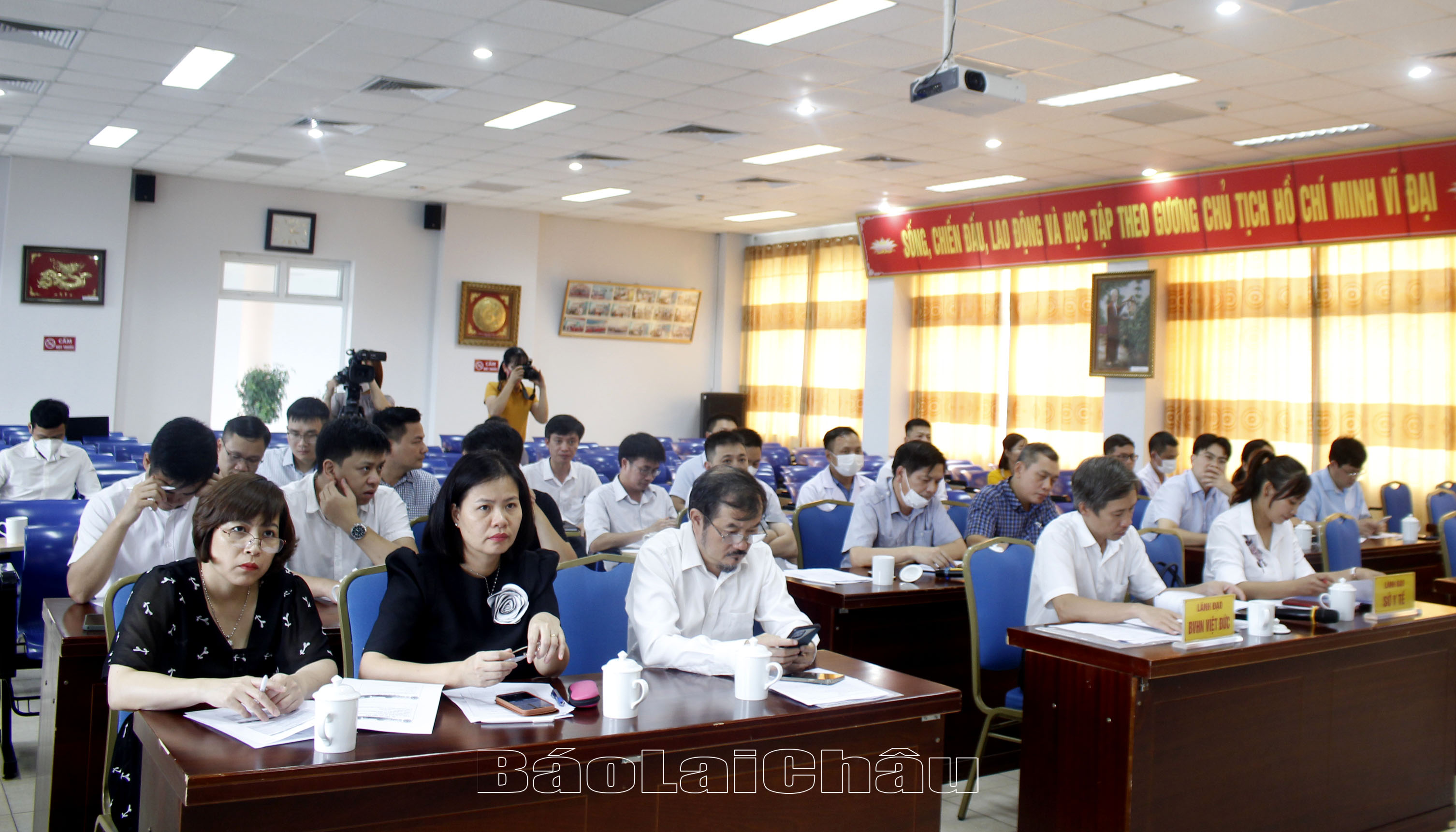 Quang cảnh buổi khảo sát, đánh giá. 