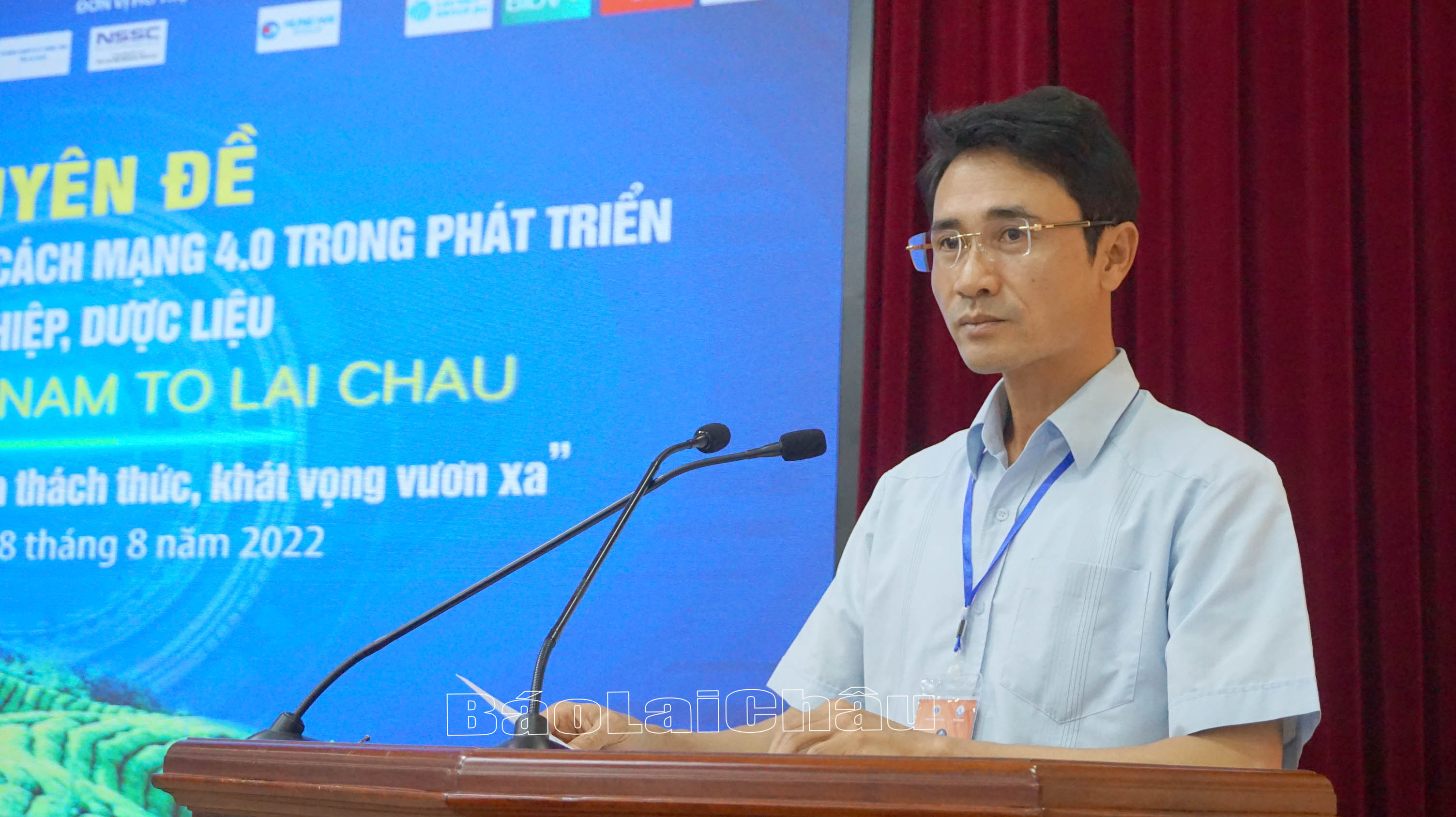 Phó Chủ tịch UBND tỉnh Hà Trọng Hải phát biểu khai mạc Hội thảo.