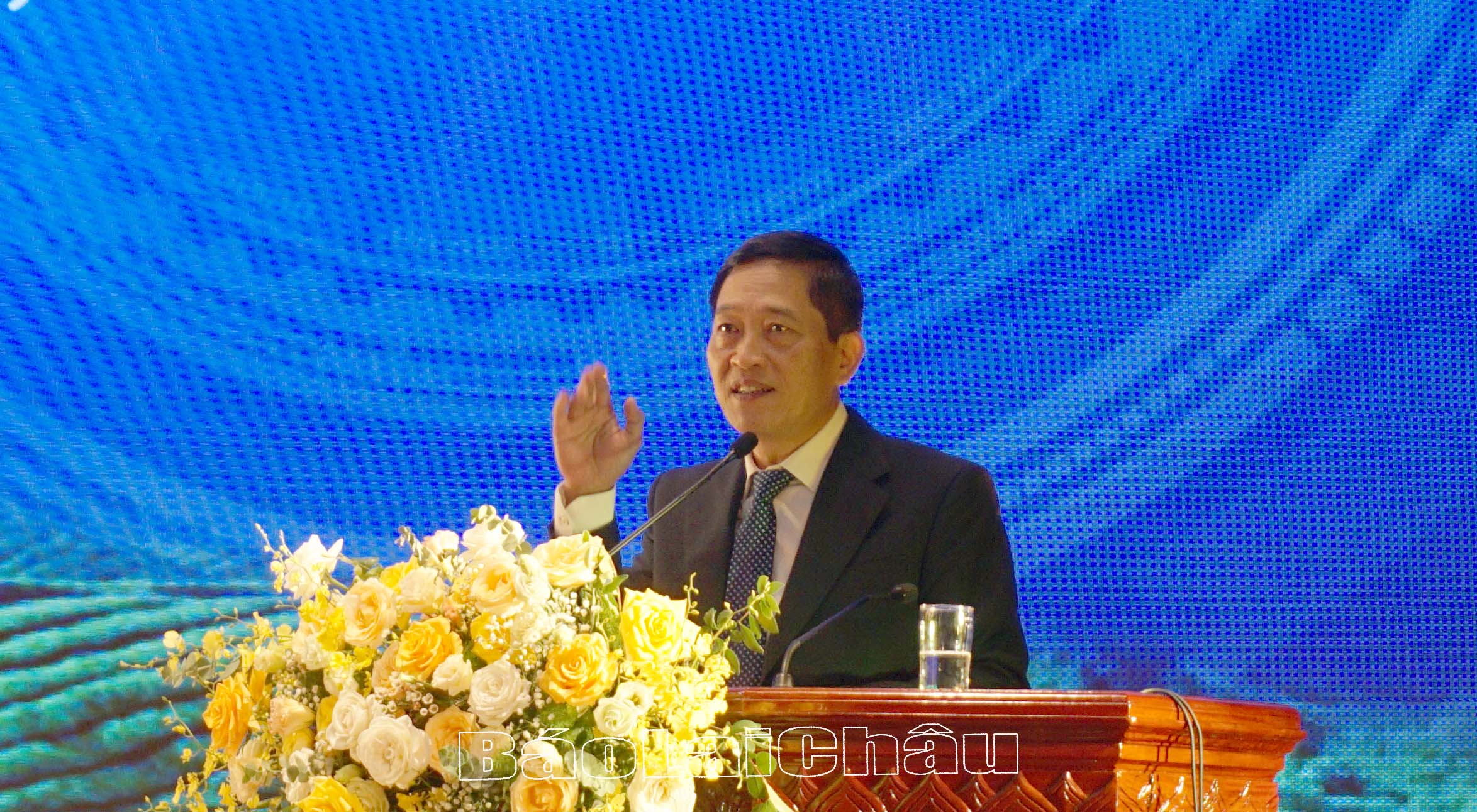 Thứ trưởng Bộ Khoa học và Công nghệ Trần Văn Tùng phát biểu chào mừng.