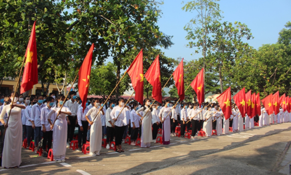 Huyện Hà Trung (Thanh Hóa) đã có trên 99,5% HS tham gia BHYT