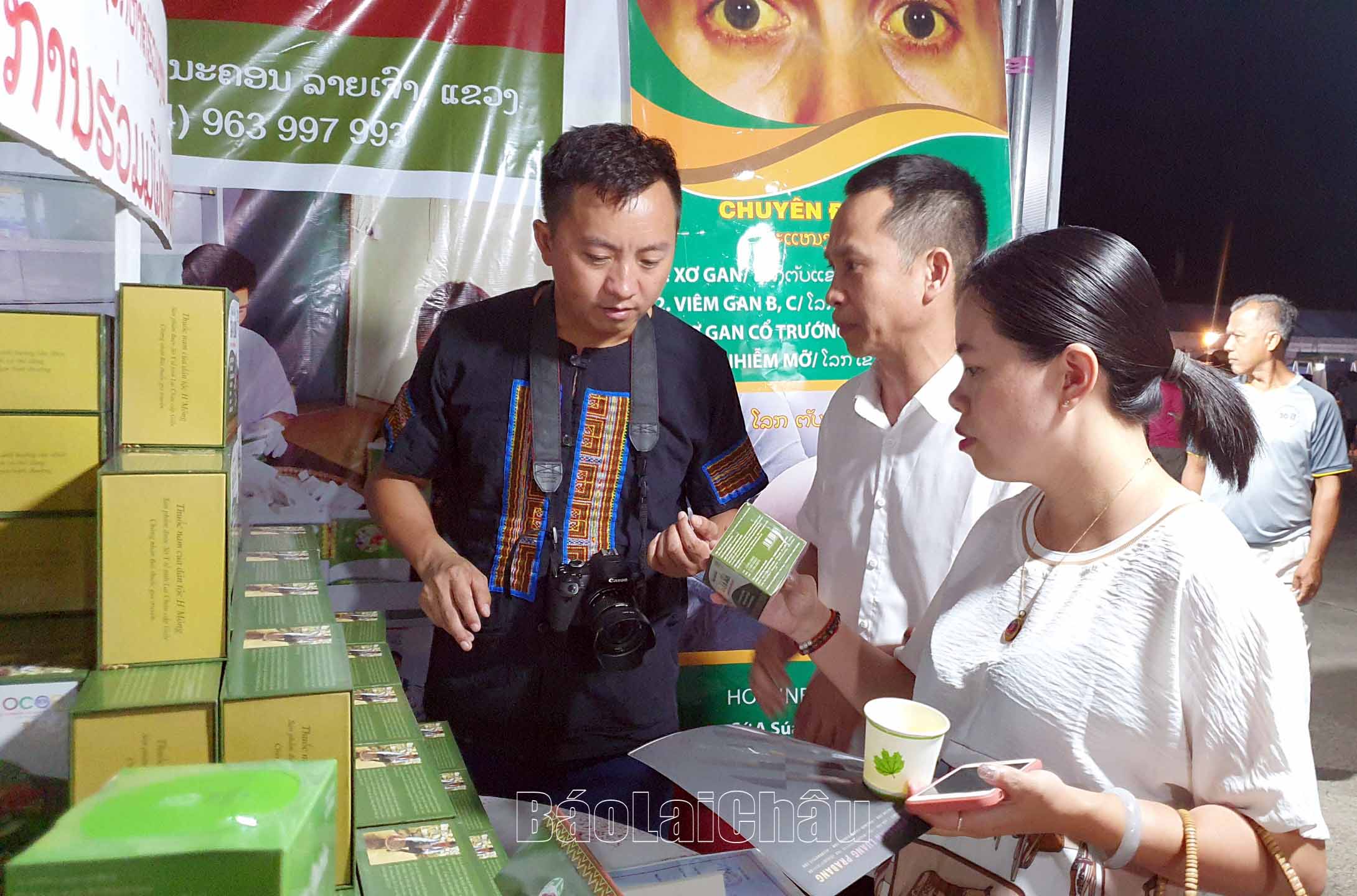 Sản phẩm thuốc gan A Súa được tham gia Hội chợ triển lãm tại tỉnh Luông Pha Băng (Lào).