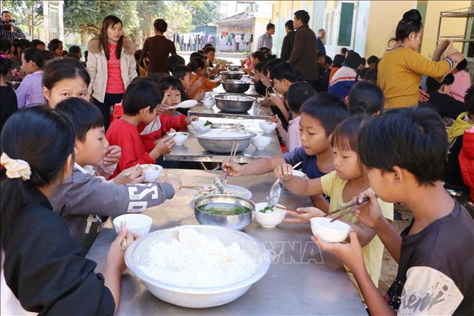 Các trường học trên địa bàn tỉnh Lai Châu luôn đảm bảo bữa ăn học sinh đủ chất dinh dưỡng. 