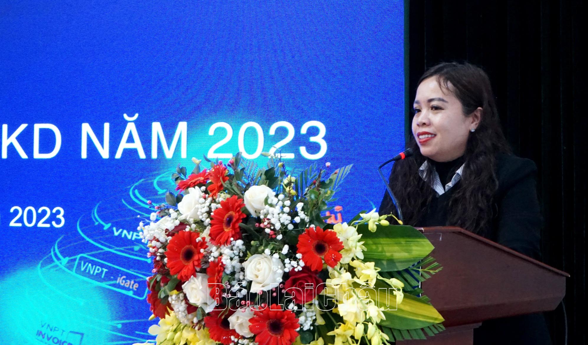 Đồng chí Pờ Thị Hiền - Trưởng đại diện, Giám đốc Viễn thông Lai Châu phát biểu khai mạc Hội nghị triển khai kế hoạch năm 2023.