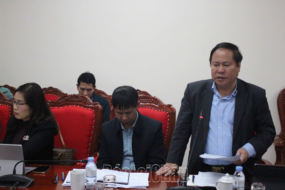 Đồng chí Tống Thanh Hải-Uỷ viên Ban Thường vụ, Phó chủ tịch Thường trực UBND tỉnh phát biểu tại phiên họp giám sát.