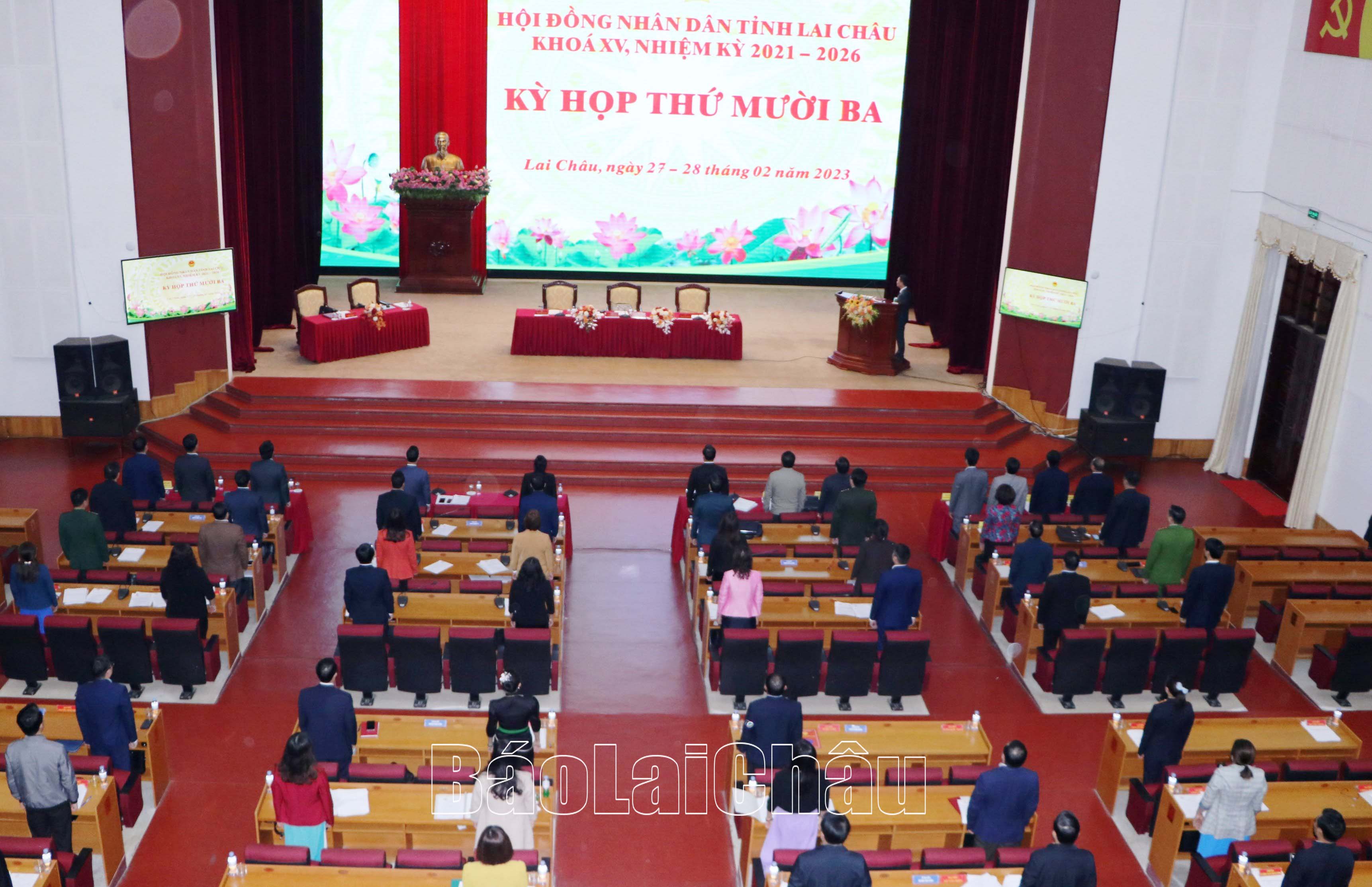 Quang cảnh Kỳ họp chuyên đề.