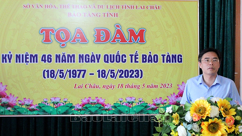 Đồng chí Trần Quang Kháng - Phó Giám đốc Sở Văn hóa, Thể thao và Du lịch phát biểu tại buổi tọa đàm.
