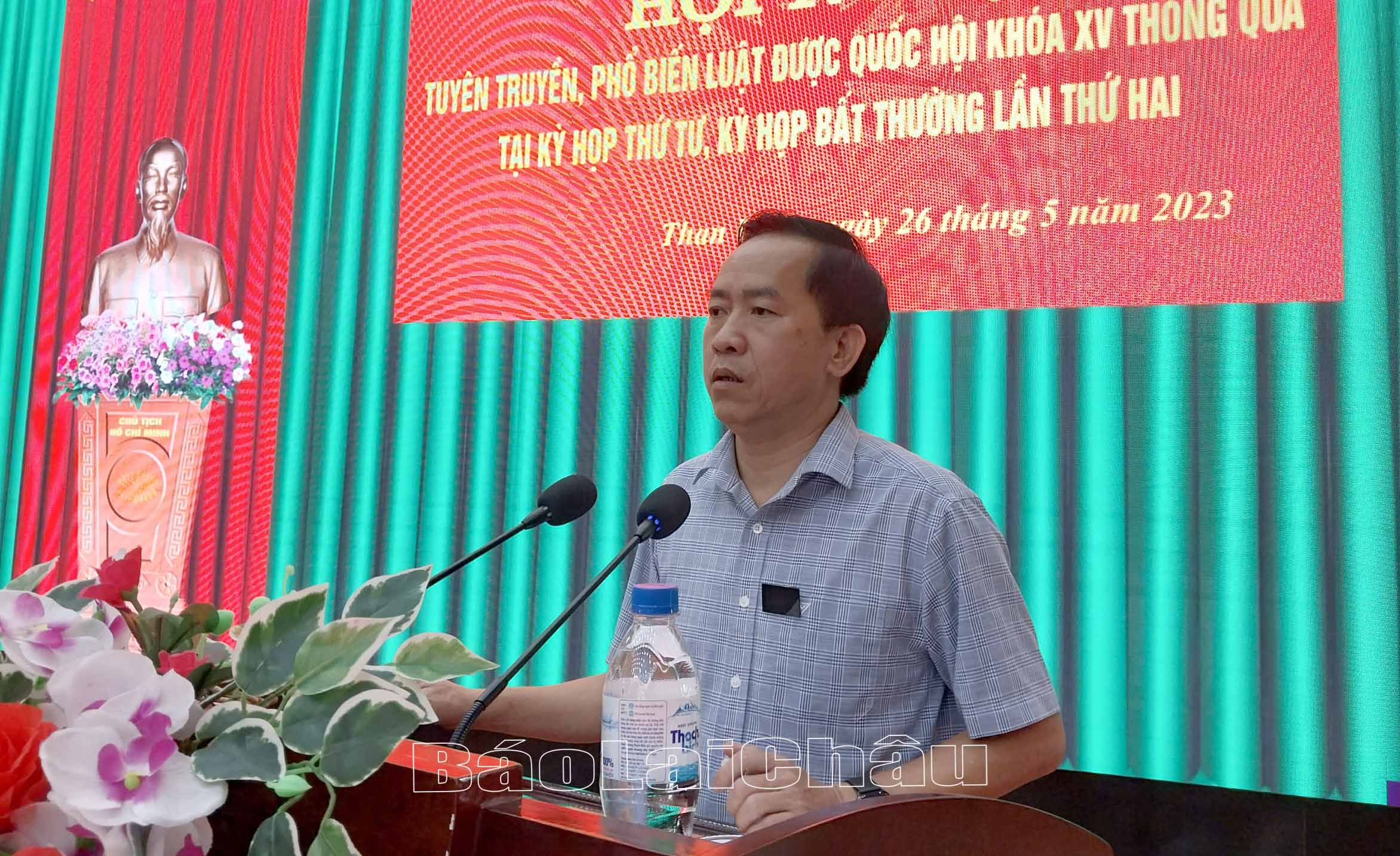 Đồng chí Trần Quang Chiến phát biểu.