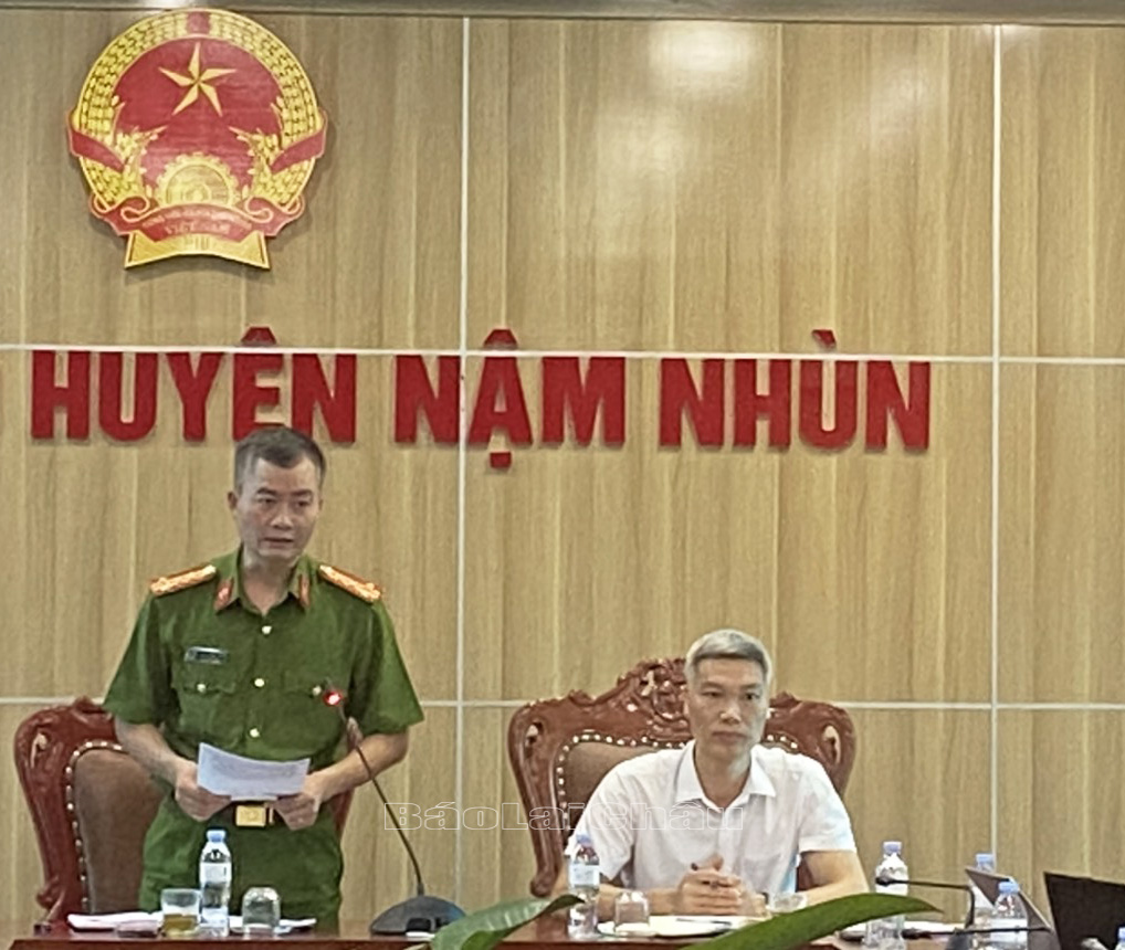 Đại tá Nguyễn Tuấn Hưng – Phó Giám đốc Công an tỉnh phát biểu kết luận tại buổi làm việc.