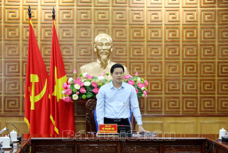 Đồng chí Vũ Mạnh Hà - Ủy viên dự khuyết Ban Chấp hành Trung ương Đảng, Phó Bí thư Tỉnh ủy phát biểu chỉ đạo hội nghị.