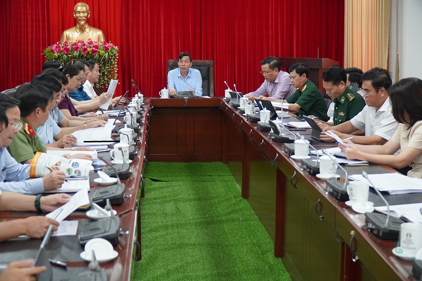 Quang cảnh buổi họp.
