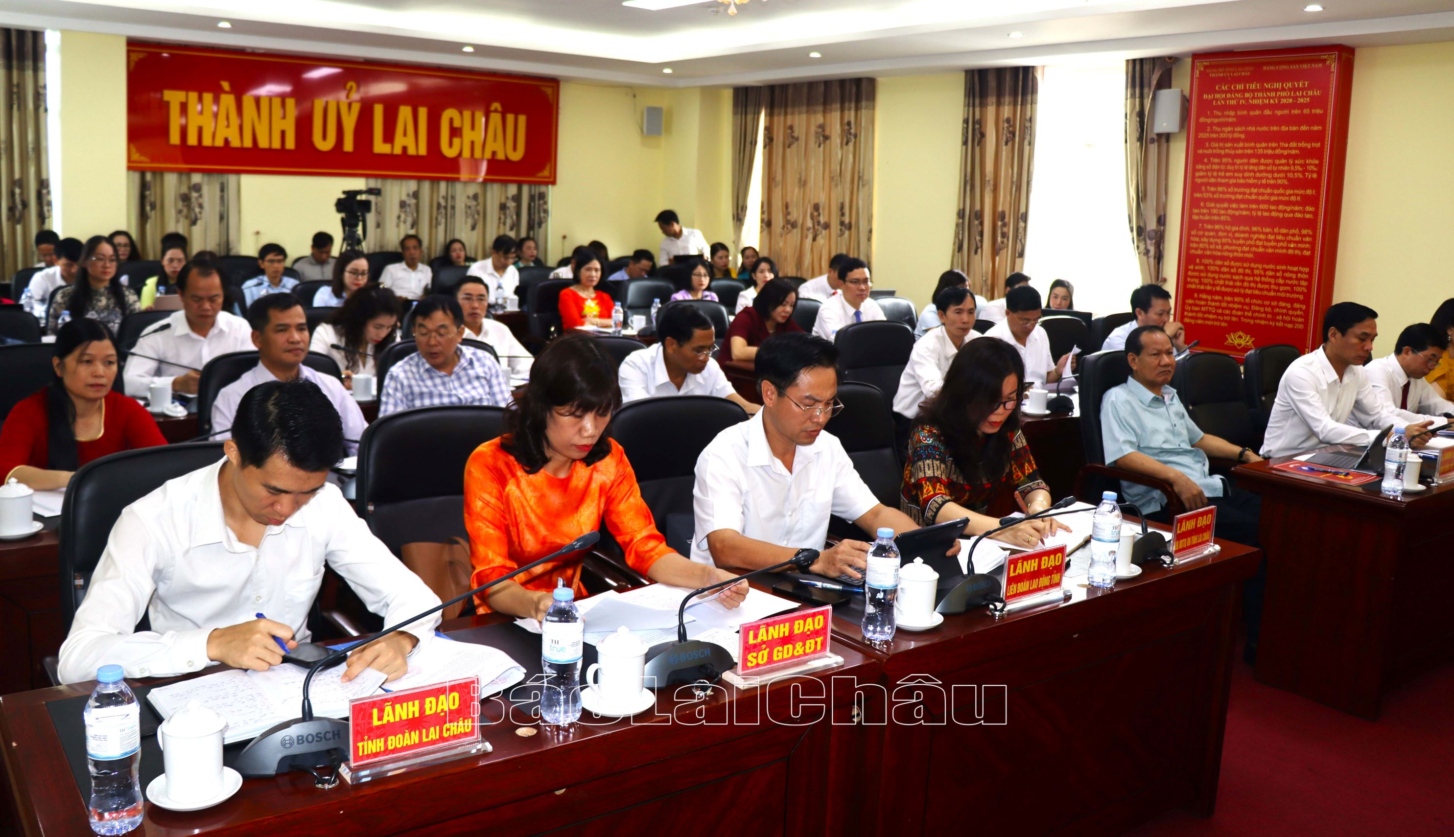 Các đại biểu tham dự hổi thảo cấp tỉnh.