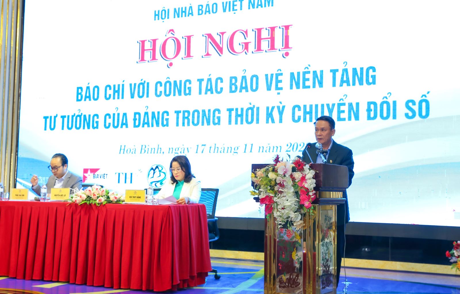 Đồng chí Nguyễn Đức Lợi, Phó Chủ tịch Thường trực Hội Nhà báo Việt Nam phát biểu khai mạc Hội nghị