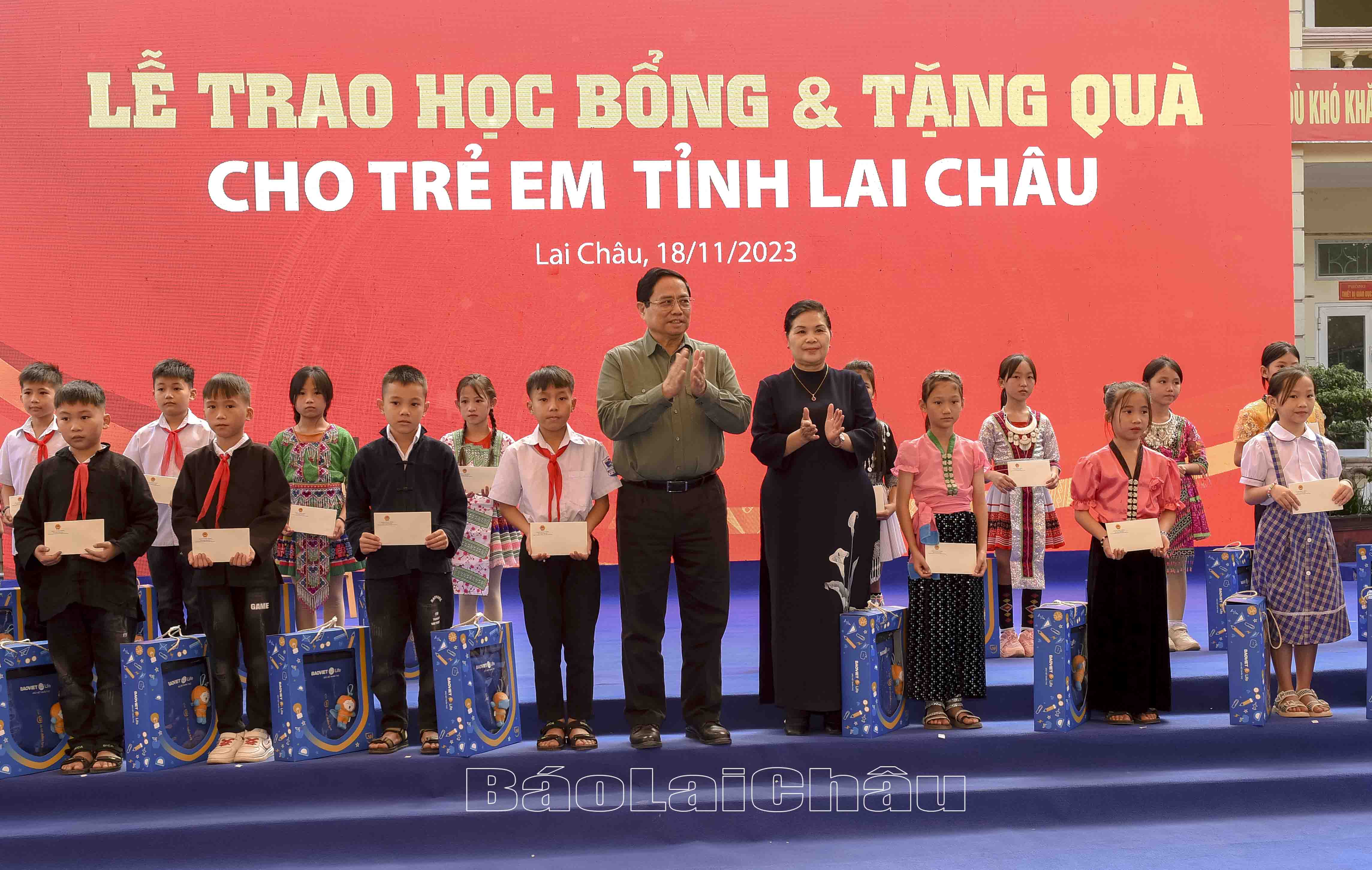 học bổng