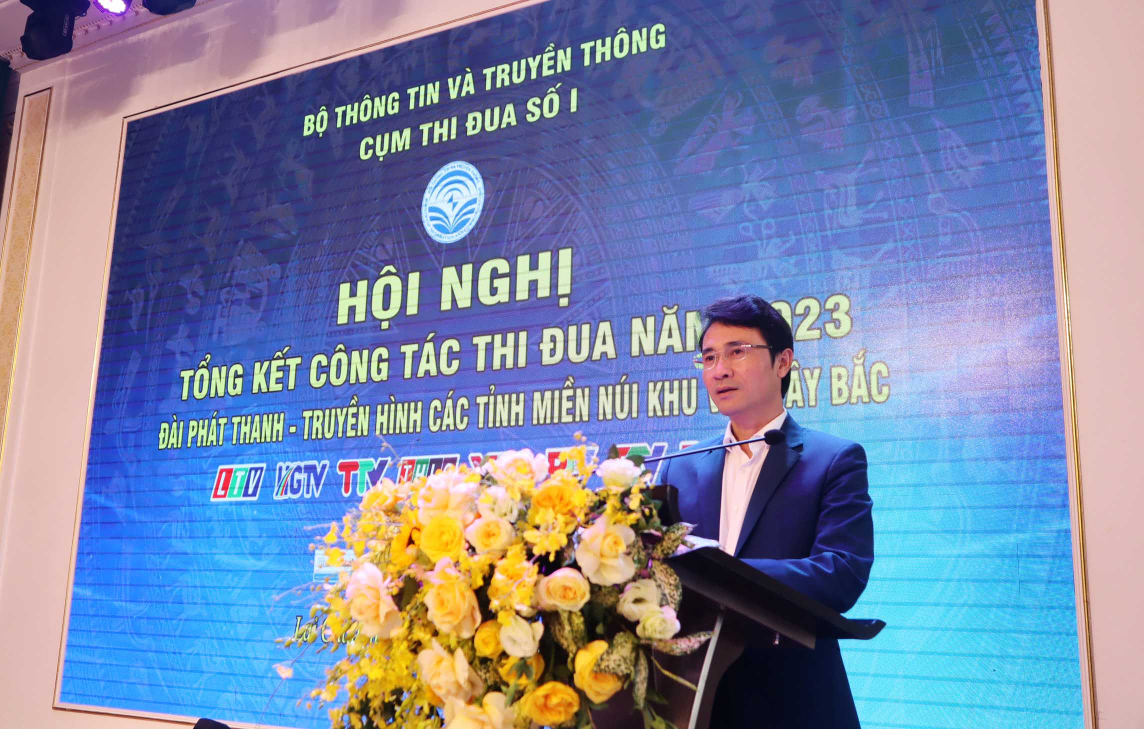 ý kiến