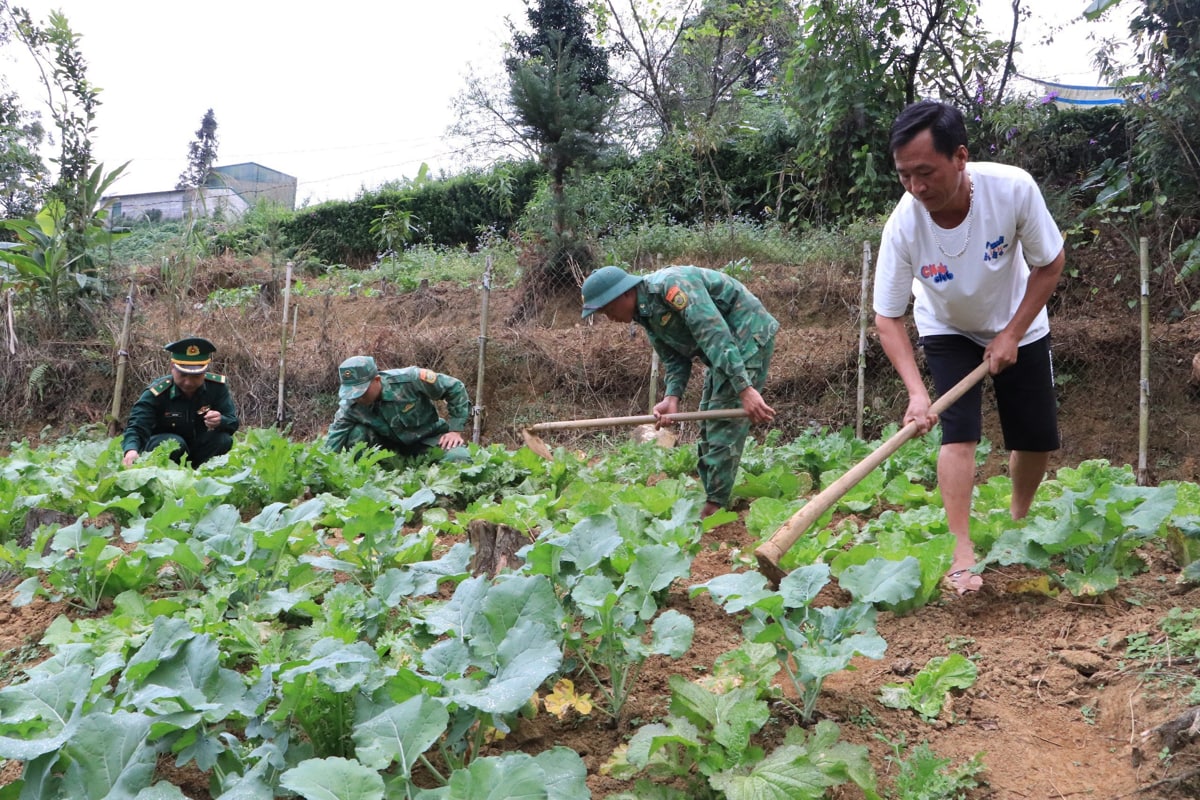 Xây dựng thế trận lòng dân, thế trận an ninh nhân dân vững chắc