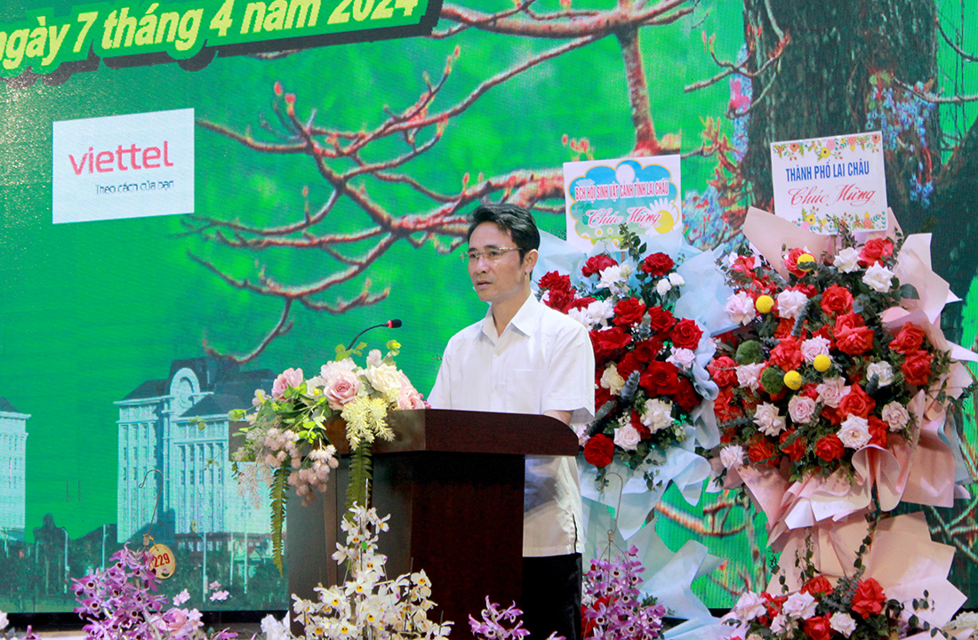 Đồng chí Hà Trọng Hải - Phó Chủ tịch UBND tỉnh phát biểu tại buổi triển lãm, hội thi hoa lan “Hương sắc Lai Châu” lần thứ 7.