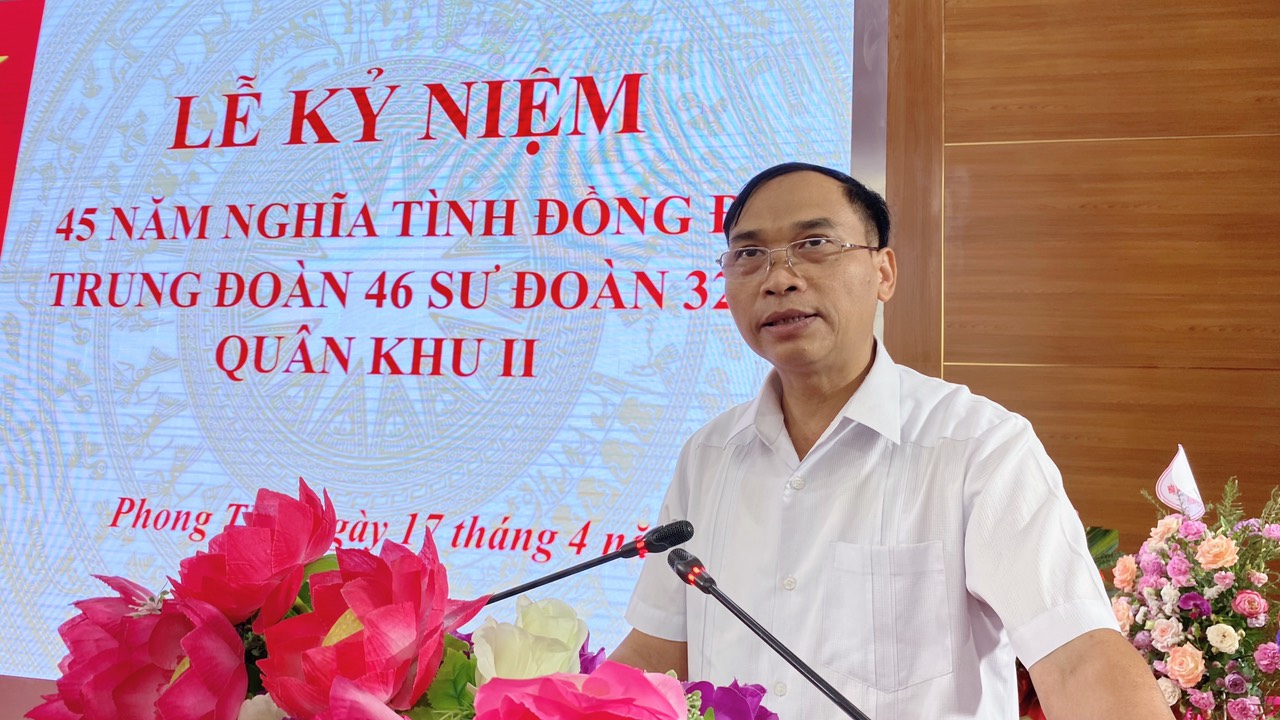 Đồng chí Nguyễn Văn Thanh - Phó Bí thư Thường trực Huyện ủy Phong Thổ phát biểu tại Lễ Kỷ niệm.