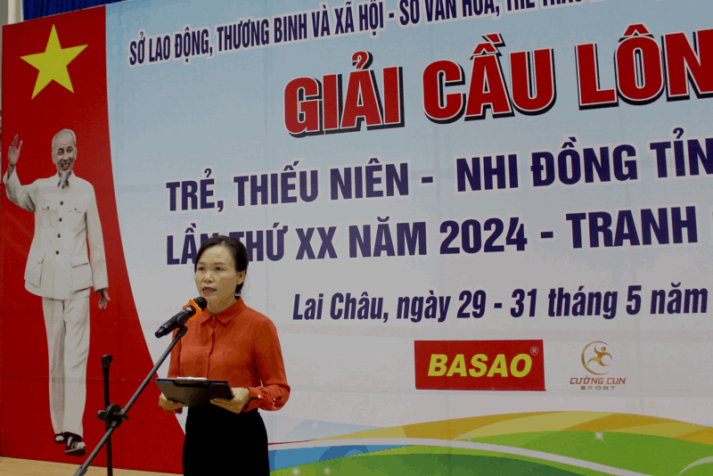 đồng chí Nguyễn Thị Thuỷ - Phó Giám đốc Sở Lao động - Thương binh và Xã hội