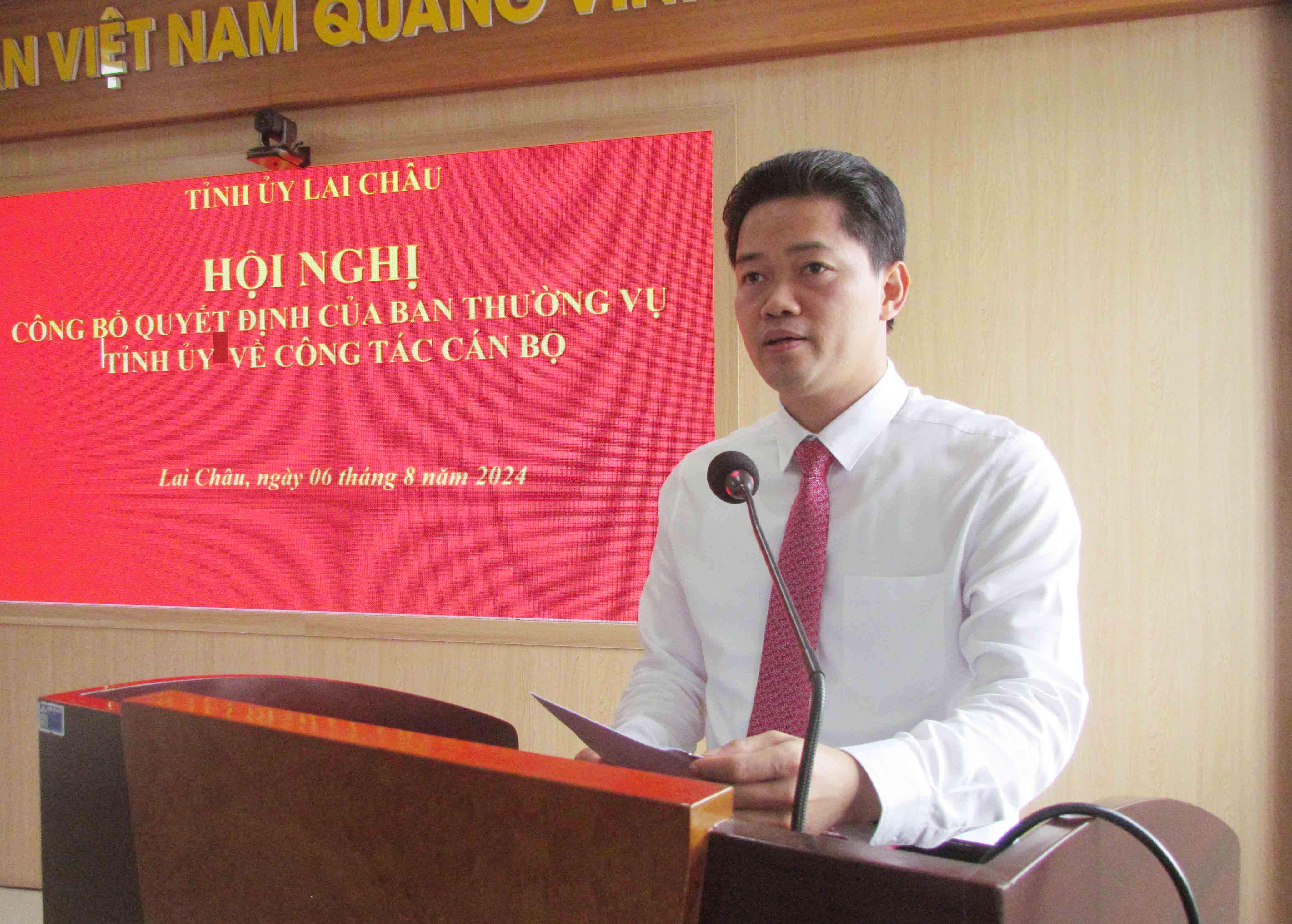 Đồng chí Vũ Mạnh Hà - Ủy viên dự khuyết Ban Chấp hành Trung ương Đảng, Phó Bí thư Thường trực Tỉnh ủy phát biểu giao nhiệm vụ tại hội nghị.
