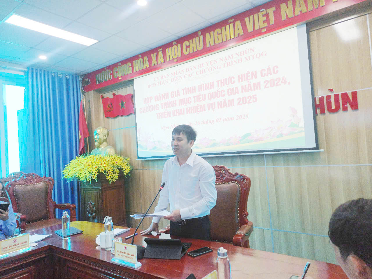 Đồng chí Nguyễn Văn Giáp – Phó Chủ tịch UBND huyện phát biểu kết luận Hội nghị.