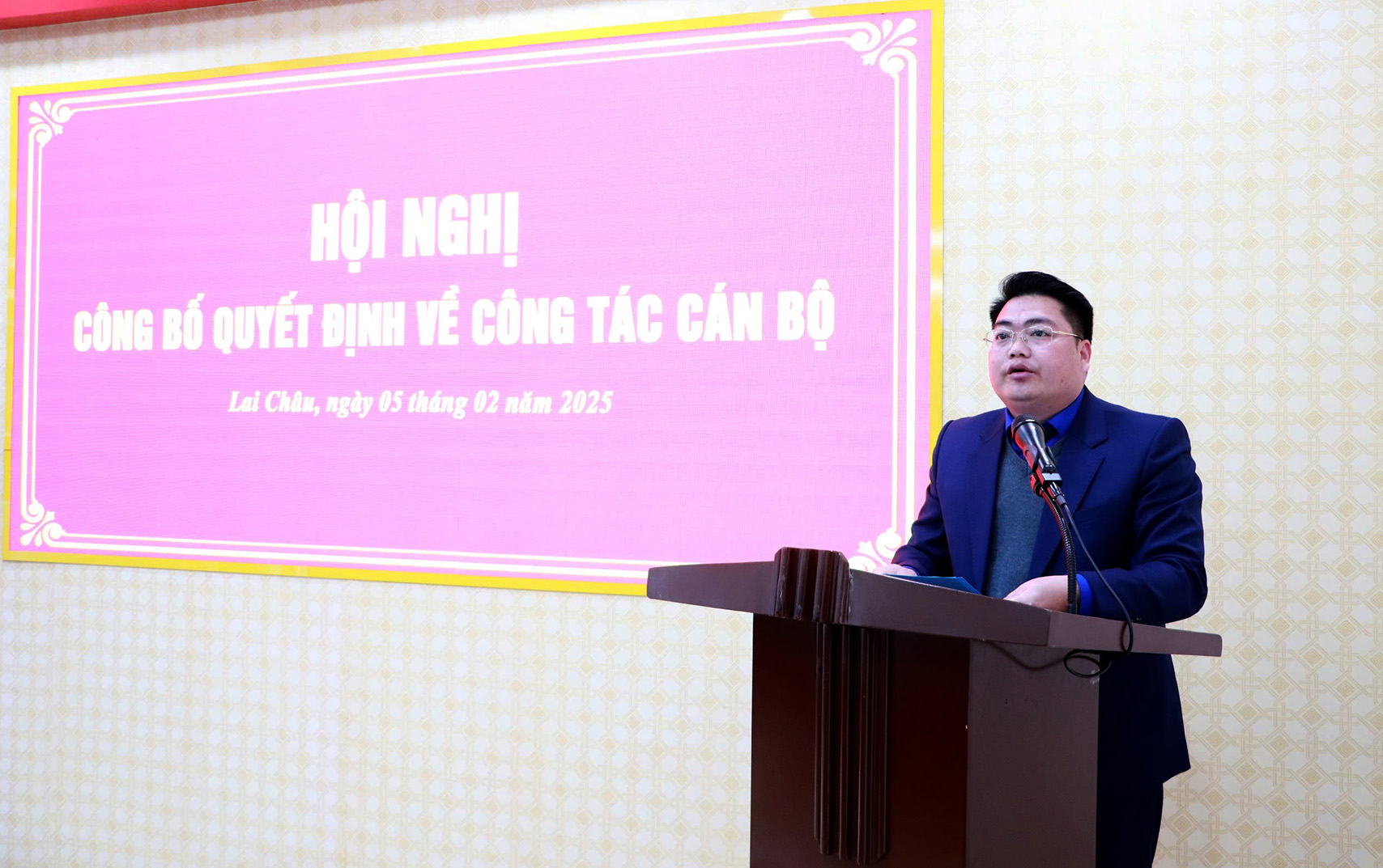 Đồng chí Tao Văn Giót - Phó Bí thư Tỉnh đoàn phát biểu nhận nhiệm vụ.