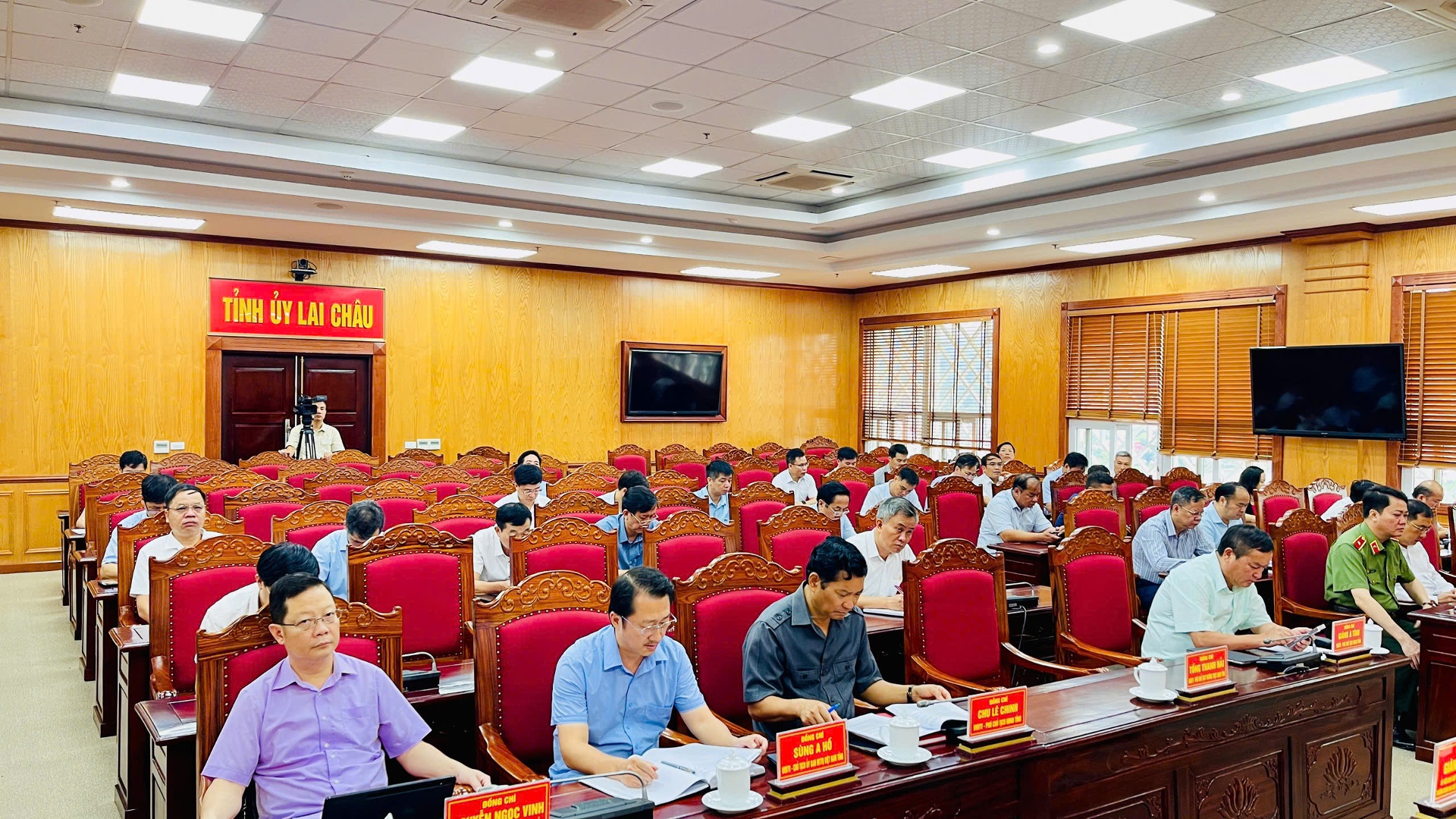 Quang cảnh hội nghị