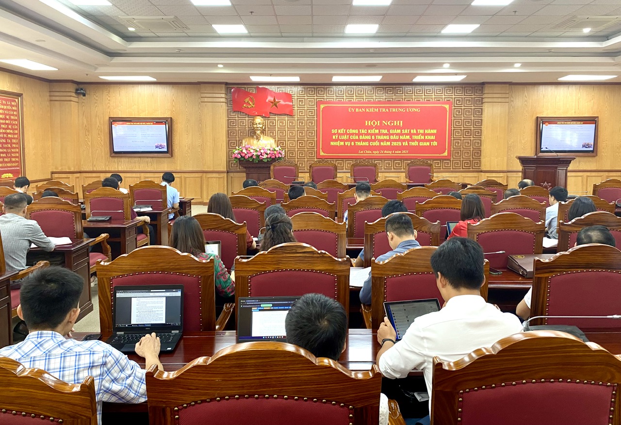 Quang cảnh hội nghị tại điểm cầu tỉnh Lai Châu.