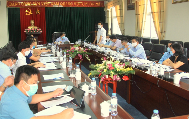 Thẩm tra báo cáo trình tại Kỳ họp thứ hai HĐND tỉnh khóa XV, nhiệm kỳ 2021-2026