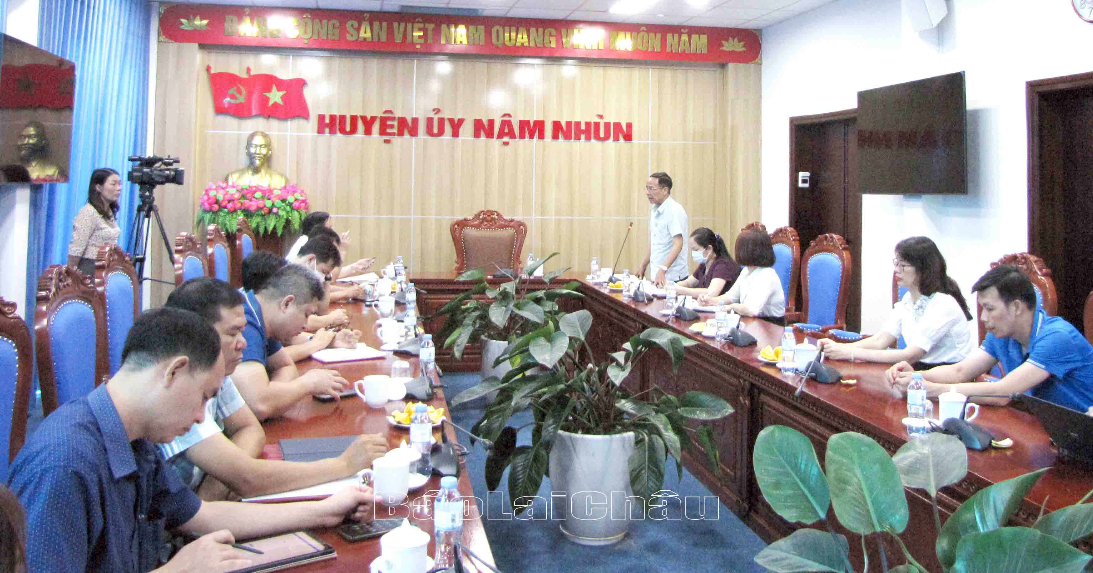 Đoàn công tác Báo Lai Châu làm việc với Huyện Nậm Nhùn