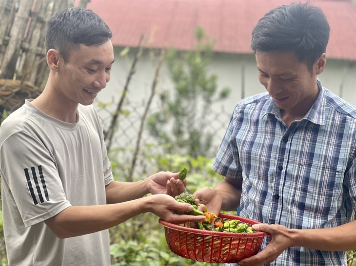 Để tăng thu nhập, người dân Thu Lũm đang chuyển đổi sang trồng một số loại cây có giá trị kinh tế cao như giống ớt đặc sản. Ảnh: Bích Nguyên