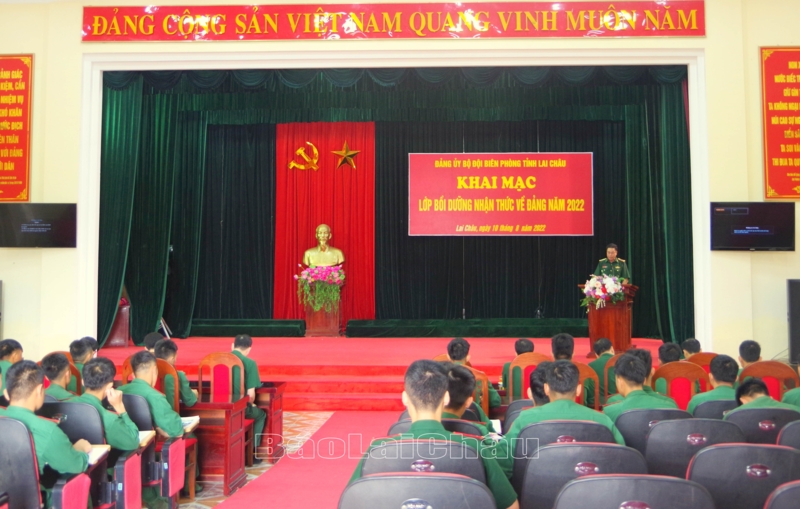 Quang cảnh lớp học.