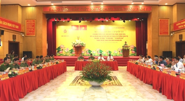 Hội thảo khoa học cấp quốc gia "Chủ động phòng ngừa, kiên quyết đấu tranh, ngăn chặn đẩy lùi có hiệu quả các biểu hiện suy thoái về tư tưởng chính trị, đạo đức, lối sống "tự diễn biến", "tự chuyển hóa" trong cán bộ, đảng viên CAND". Ảnh: TH.