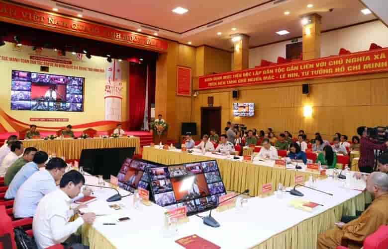  Quang cảnh hội thảo tại điểm cầu Hội trường Bộ Công an 