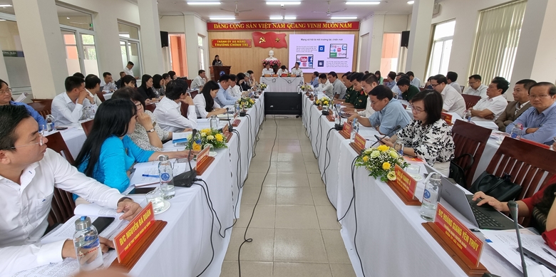  Đồng chí Lương Nguyễn Minh Triết, Uỷ viên dự khuyết Trung ương Đảng, Phó Bí thư Thường trực Thành uỷ Đà Nẵng phát biểu chỉ đạo tại Hội thảo. (Ảnh: Đình Tăng).