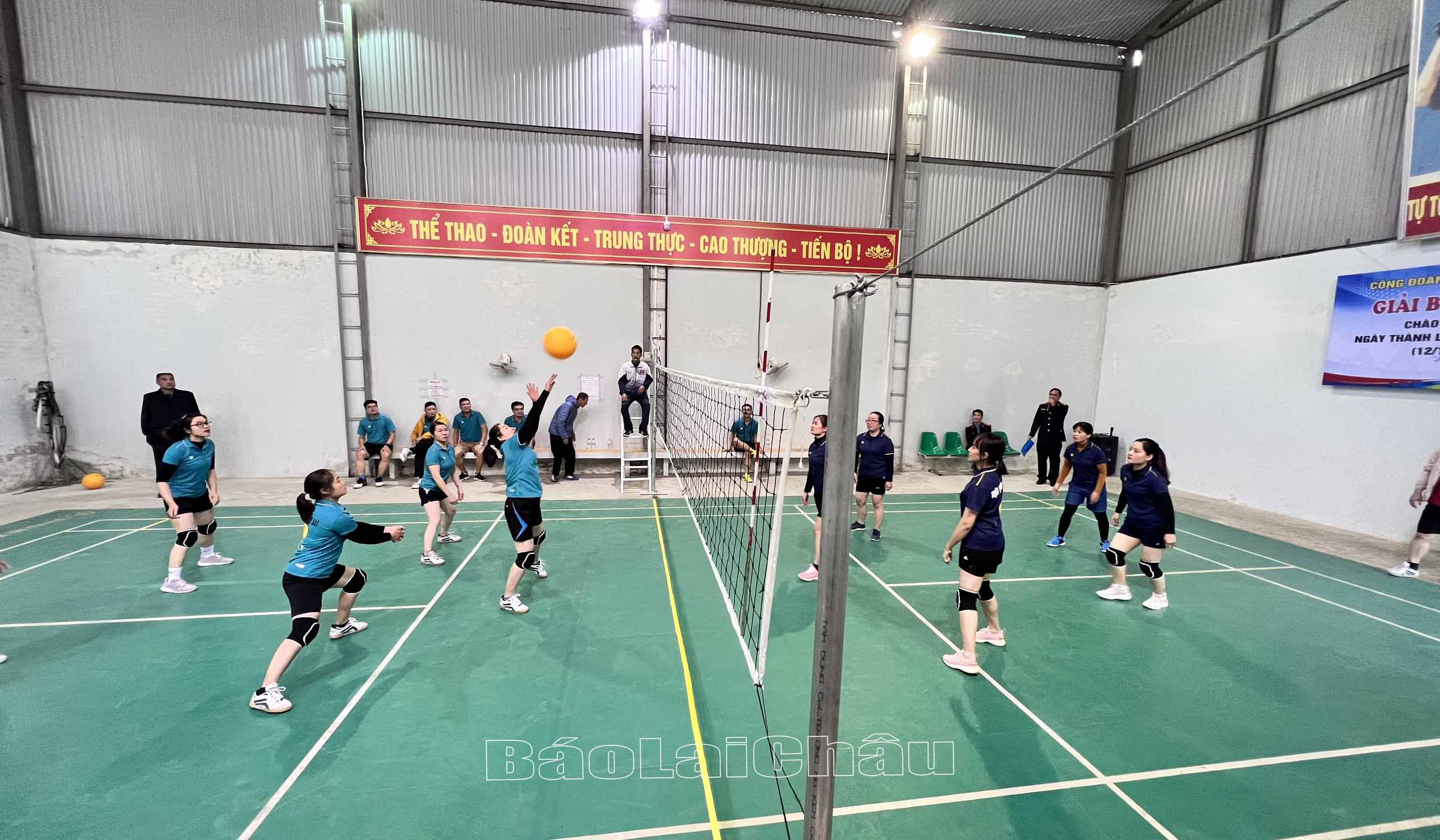 Trận thi đấu nội dung nữ.